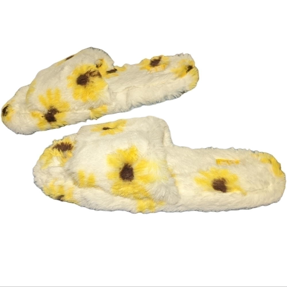 MUK Luks Luxury Fuzzy Sunflower Slippers Medium 7-8 Soft Furry Comfy Loungewear